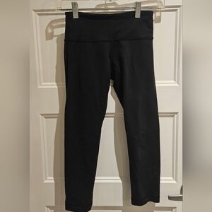 lululemon athletica Black Capri Leggings - Mid-Rise Workout Crop